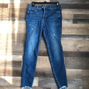 Old Navy Extra High Rise Rockstar skinny jeans